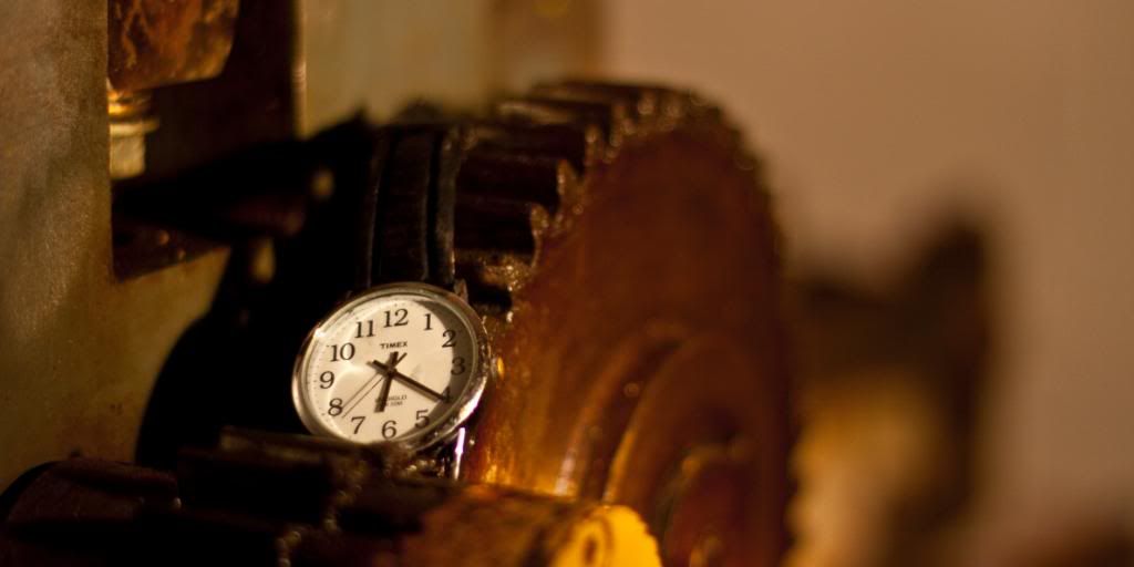 IMAGE: http://i688.photobucket.com/albums/vv242/lespaulowner/4502050728_ba4186736c_o.jpg