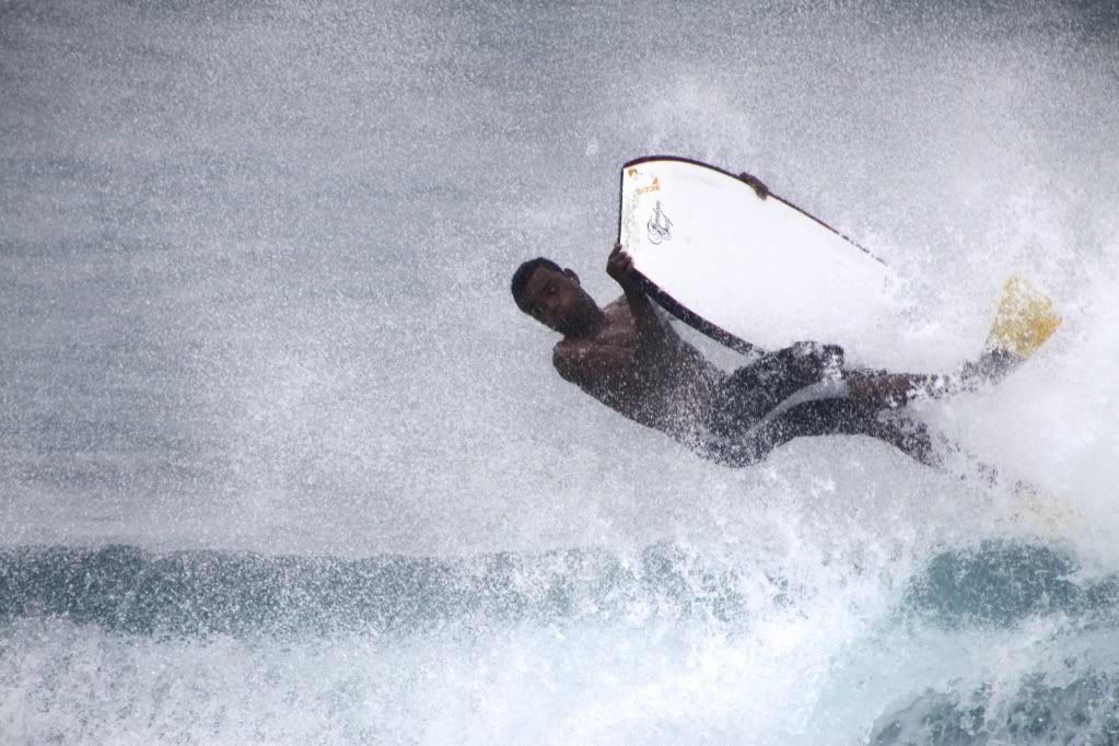 IMAGE: http://i688.photobucket.com/albums/vv242/lespaulowner/IMG_8468.jpg