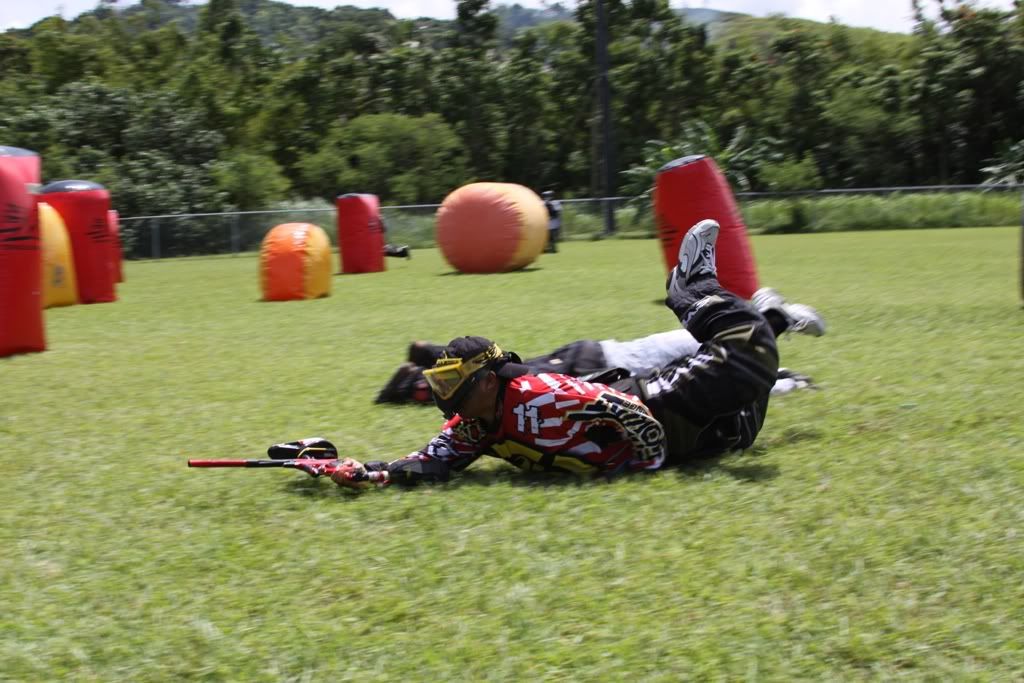 IMAGE: http://i688.photobucket.com/albums/vv242/lespaulowner/Paintball/IMG_1026.jpg