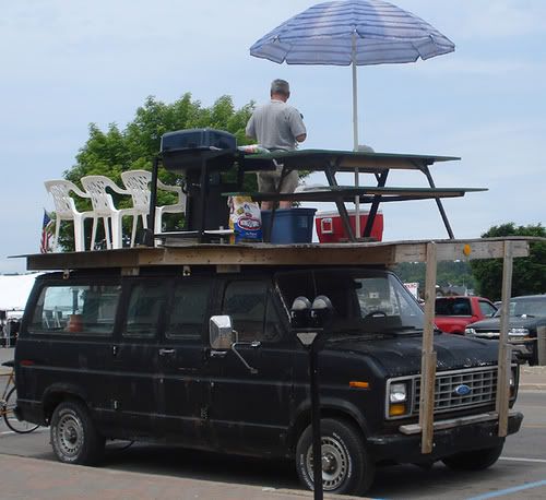 2621018506_a08b72c4ff.jpg Redneck Party Van image by tommy88