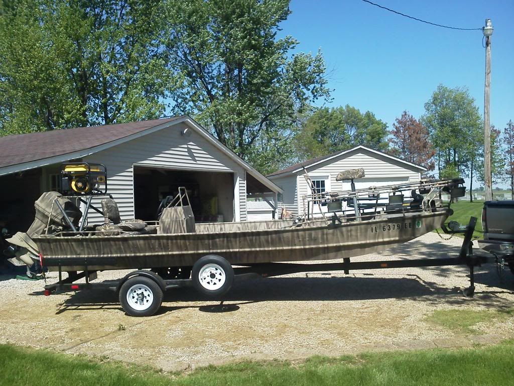 Show-Me Bowfishing Customs - Custom removable light rail complete with rail  mounted aluminum ballast housings and color matched Hydrographics