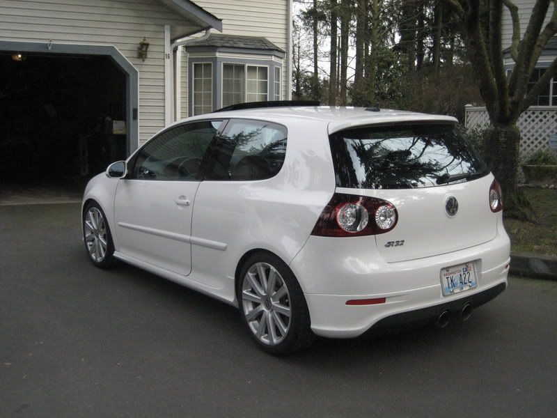 golf r32 white