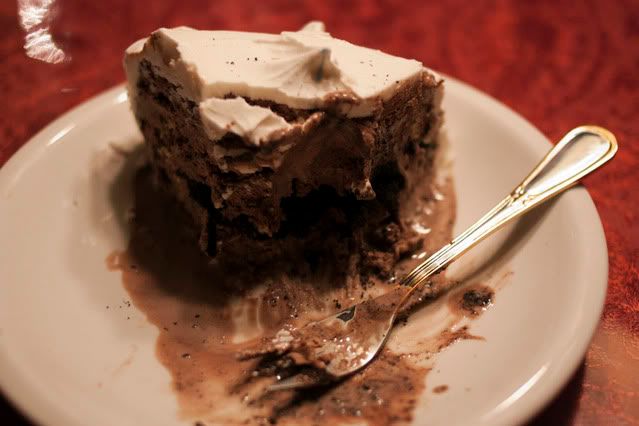 IMAGE: http://i688.photobucket.com/albums/vv249/emelvee_10/_MG_5935.jpg