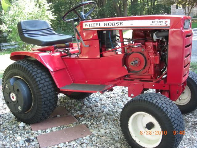 C141 Wheel Horse Tractors RedSquare Wheel Horse Forum toro-wheel-horse-tractor-c101-c121-c141-c161-running-boards-foot-rests